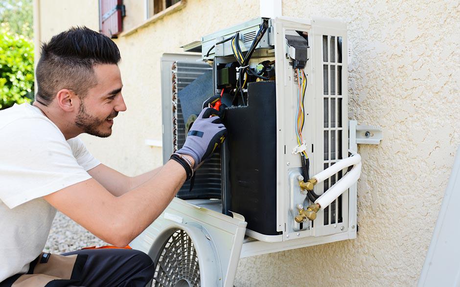 travail électricien Clichy